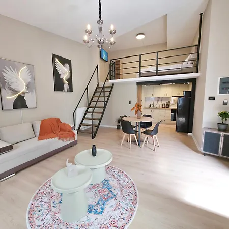 شقة Mura Luxury Loft كاستوريا